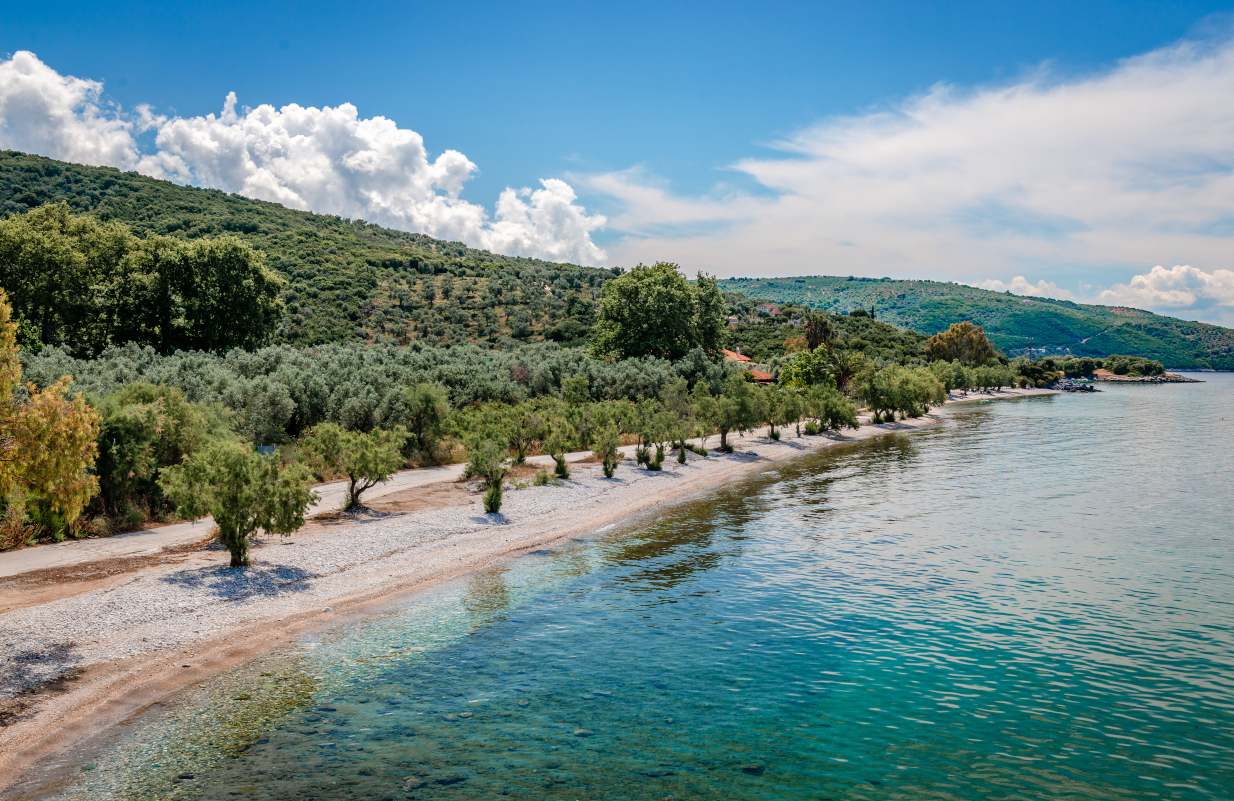 Γι' αυτό κοντράρει τα νησιά: Στην περιοχή της ηπειρωτικής Ελλάδας με τις «κρυφές» παραλίες, θα βρεις μια παραλία που θα σε...εξαφανίσει! Γι' αυτό κοντράρει τα νησιά: Στην περιοχή της ηπειρωτικής Ελλάδας με τις «κρυφές» παραλίες, θα βρεις μια παραλία που θα σε...εξαφανίσει!