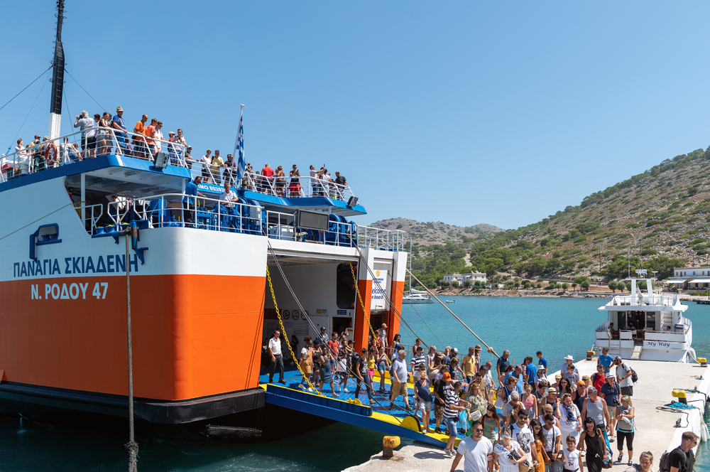 Κι όμως τα νούμερα για τα νησιά δε λένε πάντα την αλήθεια: Έρευνα ανατρέπει το αφήγημα για τον εγχώριο τουρισμό νησιά