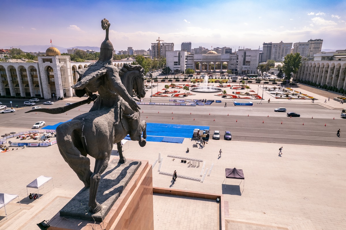 Αυτός ο προορισμός θα σου προσφέρει τα πιο αξέχαστα Χριστούγεννα: Μια πόλη-μονοπάτι για να ανακαλύψεις μια άλλη ζωή Ένας προορισμός που δεν έχεις σκεφτεί ποτέ και θα εντυπωσιάσεις τους φίλους σου: Η πρωτεύουσα όπου κυριαρχεί το πράσινο και αποτελεί μονοπάτι για να συναντήσεις άγνωστες κουλτούρες