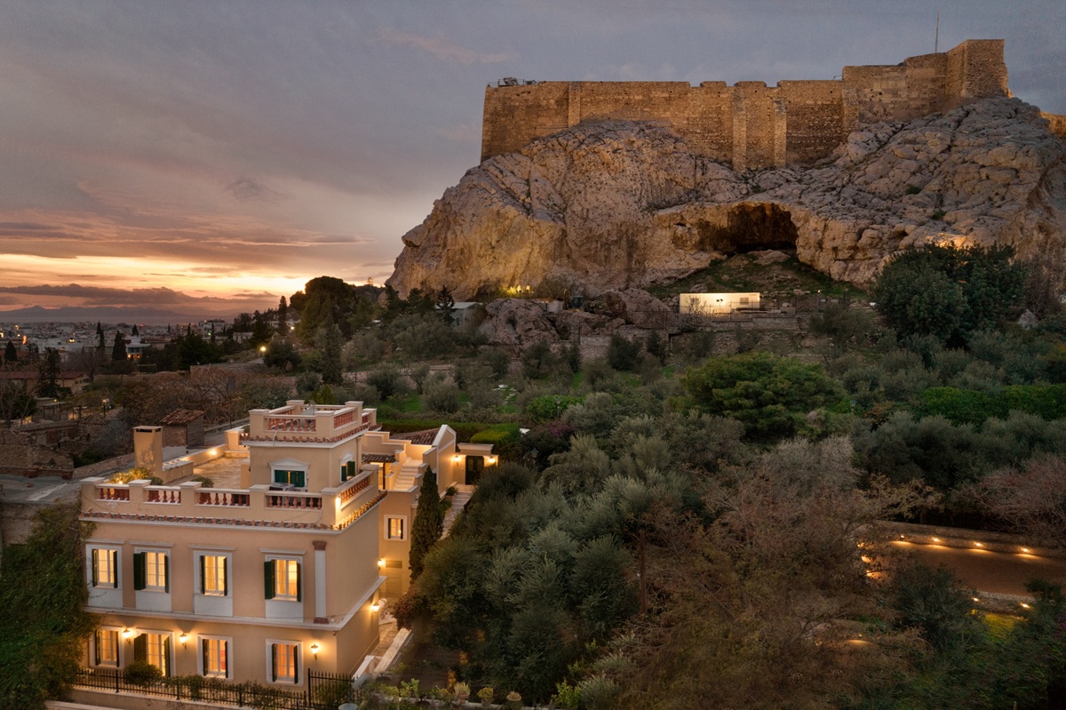 Το ακριβότερο διαμέρισμα της Αθήνας: Κοστίζει 48 εκατ., παραμένει όμως απούλητο τόσα χρόνια παρά το αυξημένο ενδιαφέρον Το ακριβότερο διαμέρισμα της Αθήνας: Κοστίζει 48 εκατ., παραμένει όμως απούλητο τόσα χρόνια παρά το αυξημένο επενδυτικό ενδιαφέρον