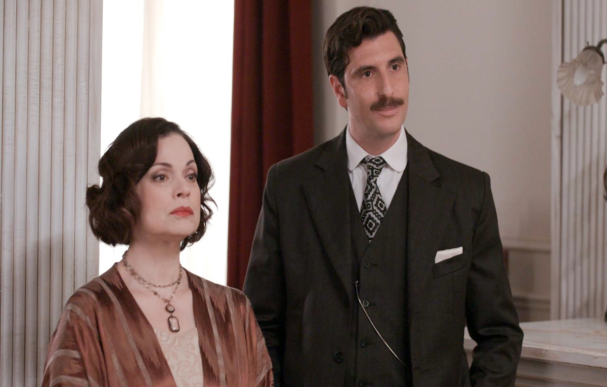 Grand Hotel – spoiler: Ο Πέτρος βρίσκει το κλειδί του θησαυρού – Ο Ρήγας βάζει ξανά φωτιά στο παιχνίδι Grand Hotel – spoiler: Ο Πέτρος βρίσκει το κλειδί του θησαυρού – Ο Ρήγας βάζει ξανά φωτιά στο παιχνίδι