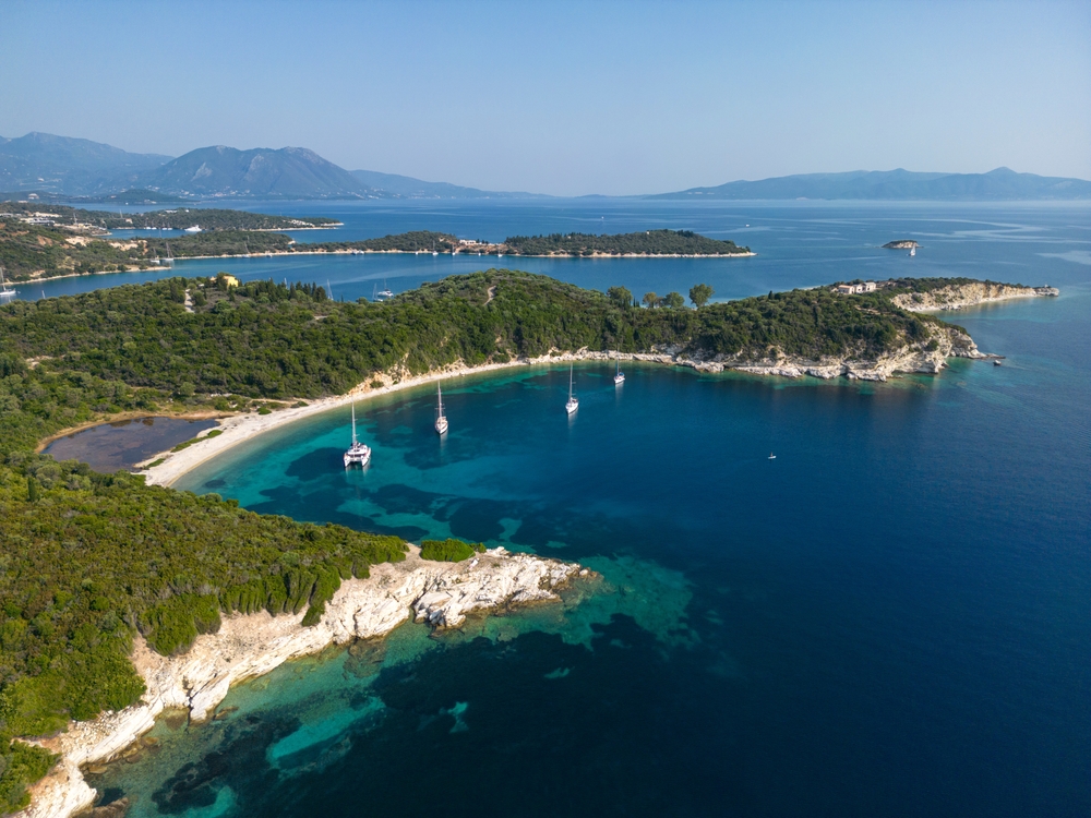 Η Daily Mail προτείνει 6 νησιά της Ελλάδας ως κρυμμένα διαμάντια, τα 2 είναι το ακριβώς αντίθετο νησιά