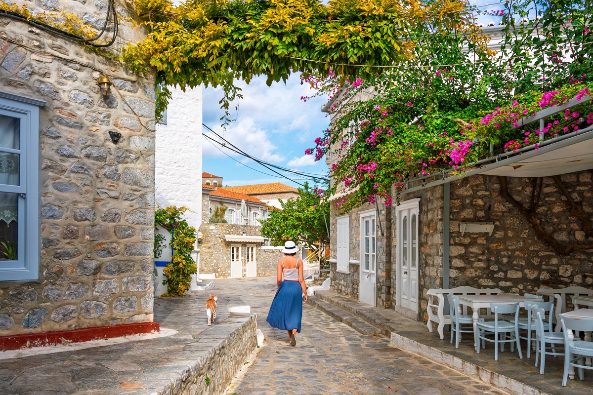 Το ελληνικό νησί που παντρεύει την Τέχνη με την απόλυτη χαλάρωση - Ένας πολιτιστικός προορισμός-έκπληξη Το ελληνικό νησί που παντρεύει την Τέχνη με την απόλυτη χαλάρωση - Ένας πολιτιστικός προορισμός-έκπληξη